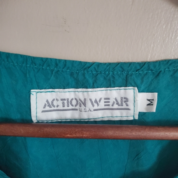 Vintage Action Wearembroidered top - Picture 6 of 8